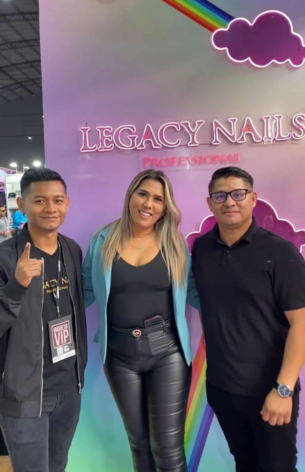 Cosmo Beauty 2023: Un Mundo de Belleza y Creatividad con LEGACY NAILS