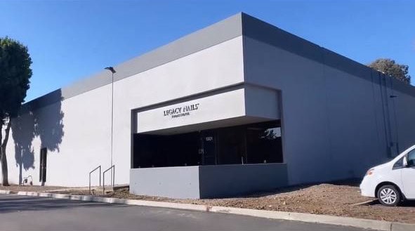 Fabricación De Forma Personalizada De LEGACY NAILS en Los Ángeles, CA, Estados Unidos