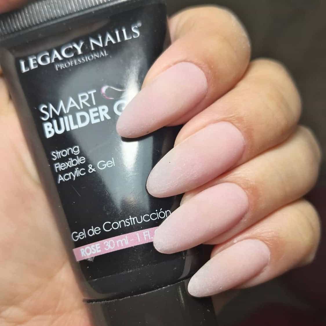 Mastering the Application of Legacy Nails’ Smart Builder Gel
