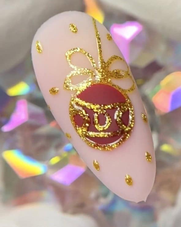 Shine in Christmas: Nail Tips with Legacy Nails 12 photo 2023 12 22 14 33 30
