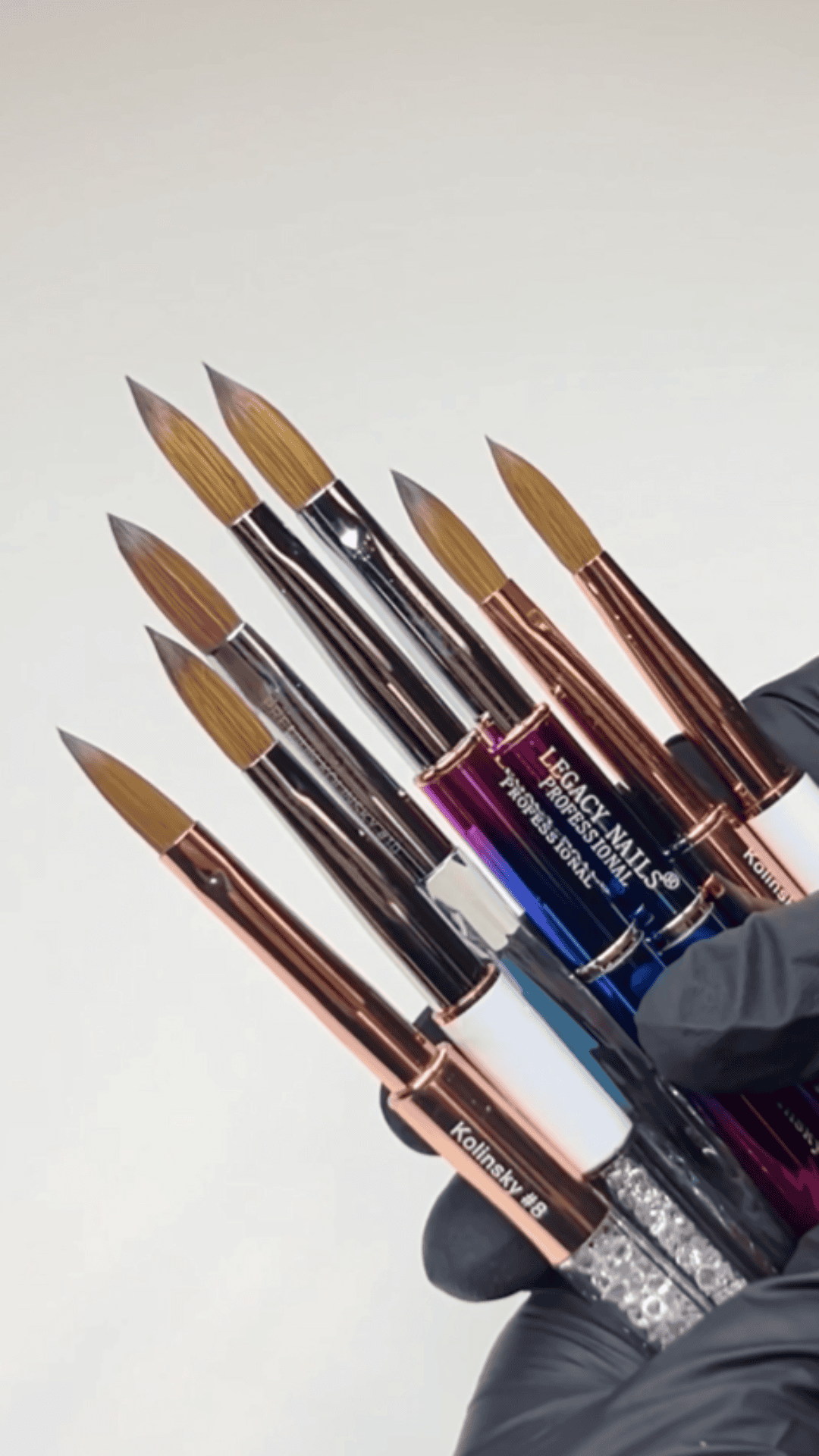 Choosing the right brush for nail work is crucial!