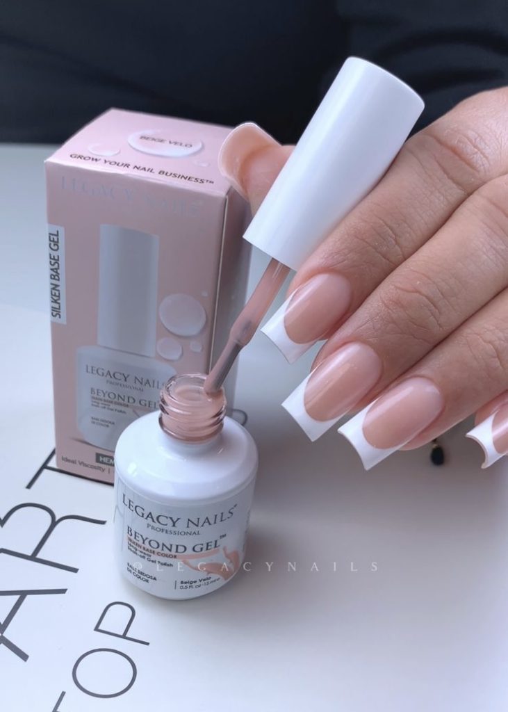 Are your clients asking for more natural shades, lighter layers, and an elegant finish? 7 IMG 3304 1